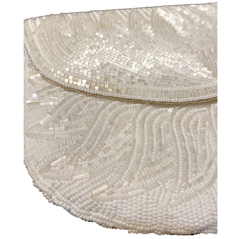 SOLD :: Vintage La Regale Beaded Clutch - Picture 6 of 6